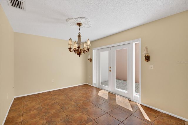 3501 N VILLAGE COURT 220, Sarasota, FL 34231