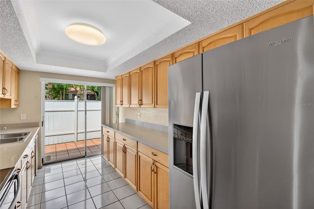 3501 N VILLAGE COURT 220, Sarasota, FL 34231