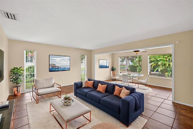 3501 N VILLAGE COURT 220, Sarasota, FL 34231