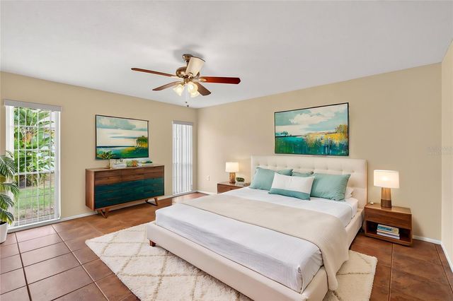 3501 N VILLAGE COURT 220, Sarasota, FL 34231