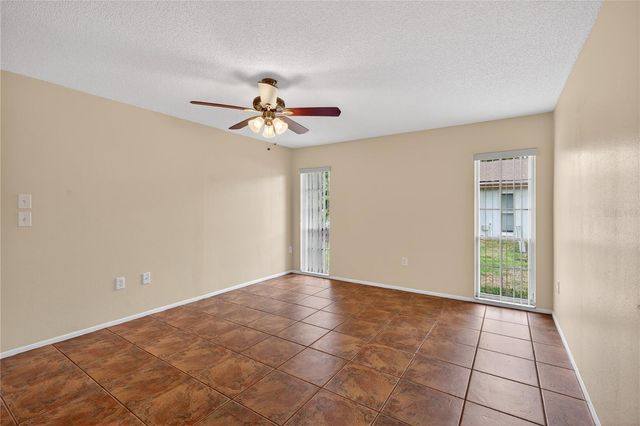 3501 N VILLAGE COURT 220, Sarasota, FL 34231