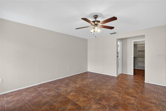 3501 N VILLAGE COURT 220, Sarasota, FL 34231