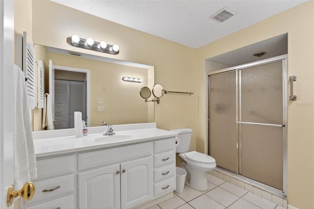 3501 N VILLAGE COURT 220, Sarasota, FL 34231