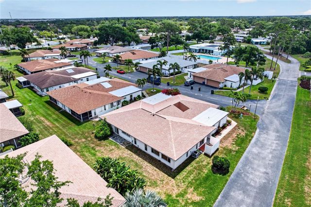 3501 N VILLAGE COURT 220, Sarasota, FL 34231