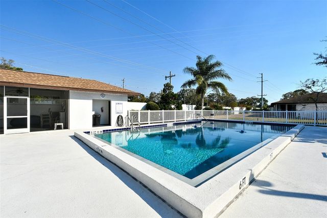 3501 N VILLAGE COURT 220, Sarasota, FL 34231