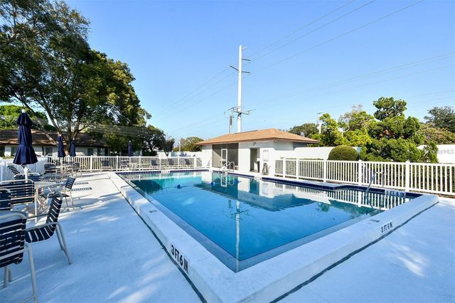 3501 N VILLAGE COURT 220, Sarasota, FL 34231