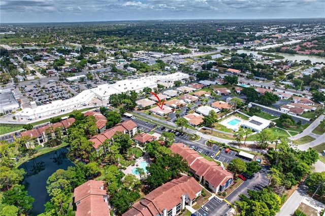 3501 N VILLAGE COURT 220, Sarasota, FL 34231