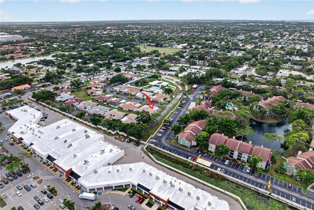 3501 N VILLAGE COURT 220, Sarasota, FL 34231