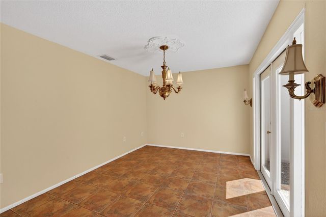 3501 N VILLAGE COURT 220, Sarasota, FL 34231