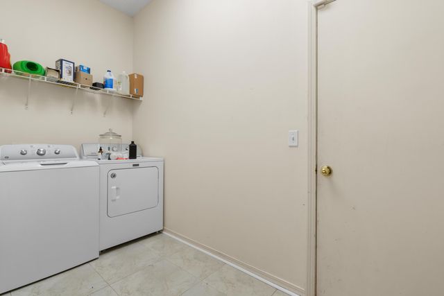 46 Brenda Lane, Mary Esther, FL 32569