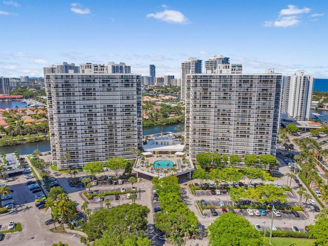 3701 N Country Club Drive 404, Aventura, FL 33180