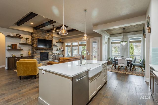 3866 W Daphne St, Meridian, ID 83646