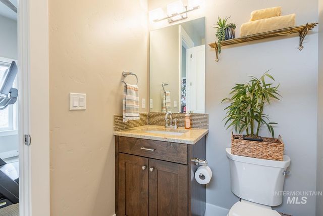 3866 W Daphne St, Meridian, ID 83646