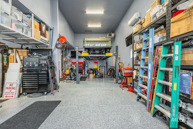 3866 W Daphne St, Meridian, ID 83646