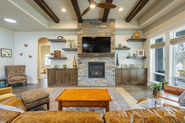 3866 W Daphne St, Meridian, ID 83646