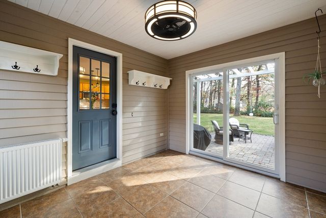 59 Campbell Dr, Easthampton, MA 01027