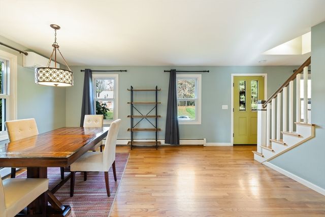 59 Campbell Dr, Easthampton, MA 01027