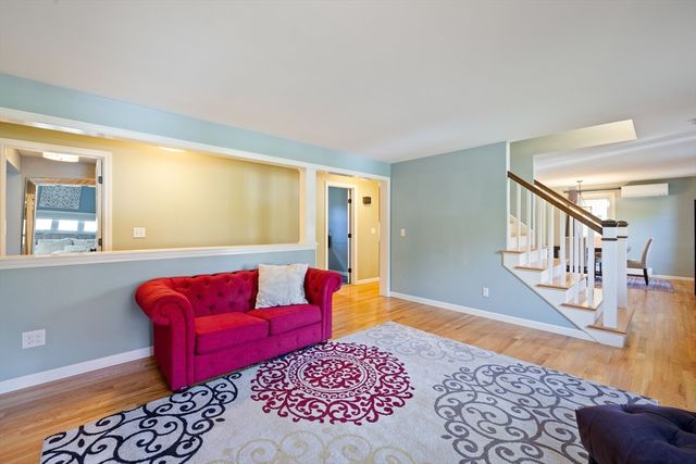 59 Campbell Dr, Easthampton, MA 01027