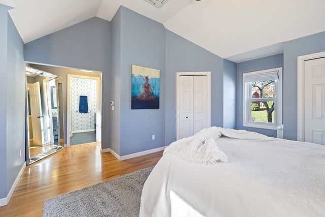 59 Campbell Dr, Easthampton, MA 01027