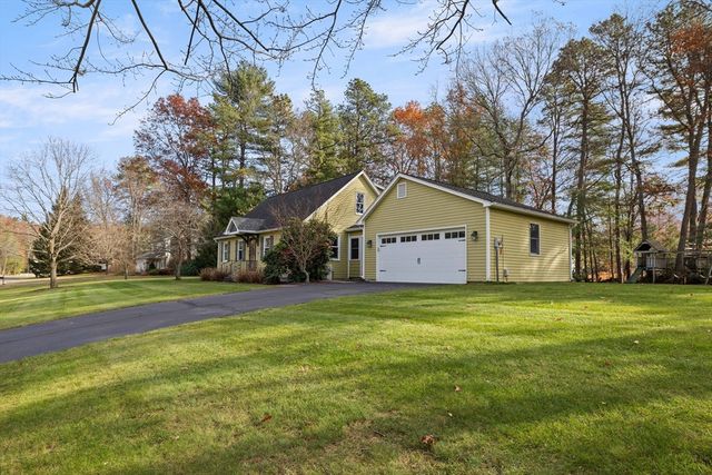 59 Campbell Dr, Easthampton, MA 01027