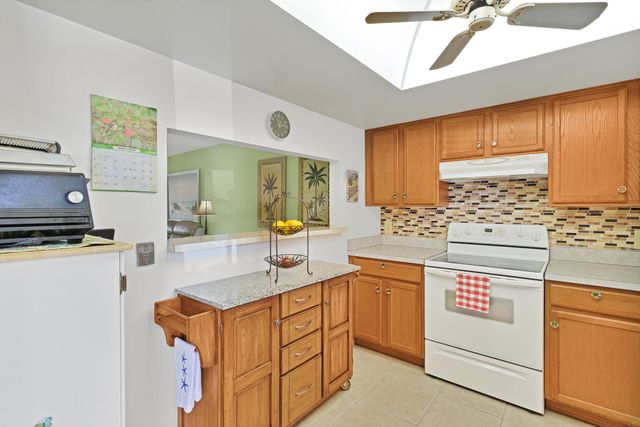 400 18th Street D3, Vero Beach, FL 32960