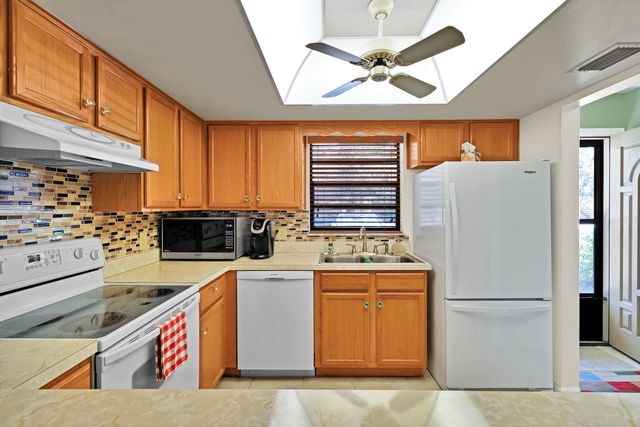 400 18th Street D3, Vero Beach, FL 32960