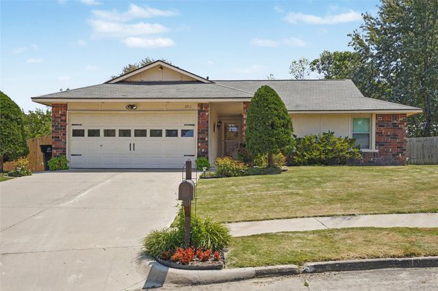 2911 S Ash Place, Broken Arrow, OK 74012