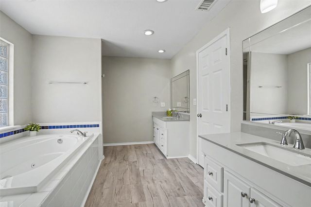 2911 S Ash Place, Broken Arrow, OK 74012