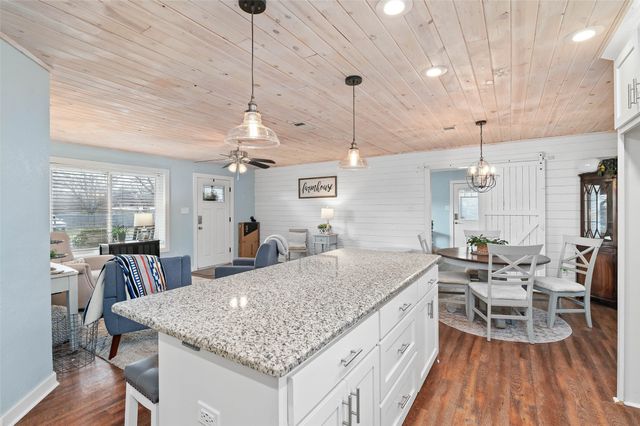 403 Magnolia Avenue, Pottsboro, TX 75076