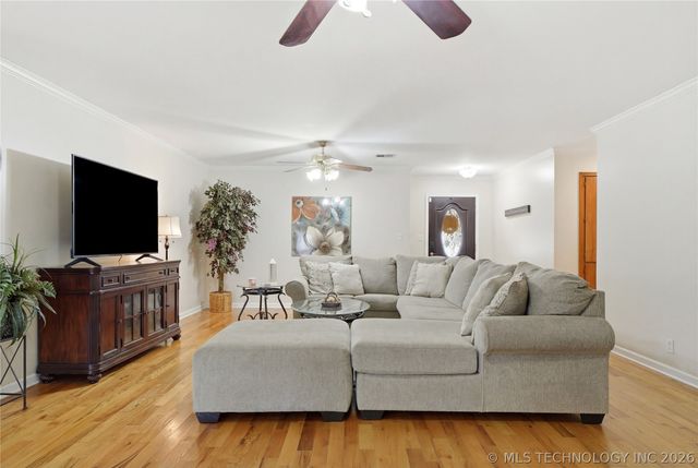 4008 S 94th East Avenue, Tulsa, OK 74145