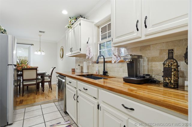 4008 S 94th East Avenue, Tulsa, OK 74145