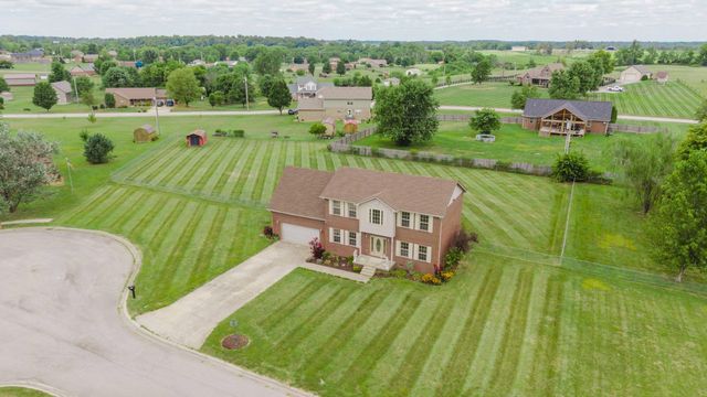 318 KAYRAY Circle, Richmond, KY 40475