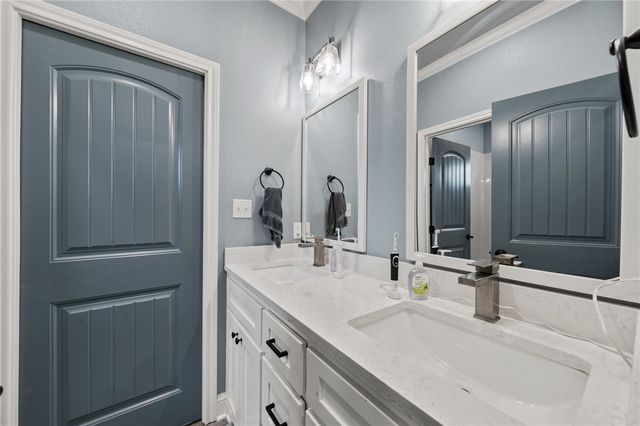 10281 Creekside Lane, Waco, TX 76712