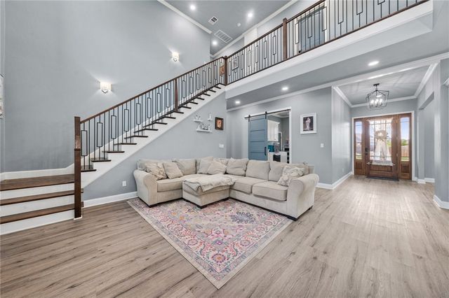 10281 Creekside Lane, Waco, TX 76712