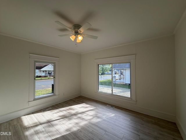 810 N Anthony Street, Burlington, NC 27217