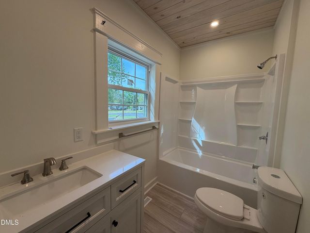 810 N Anthony Street, Burlington, NC 27217