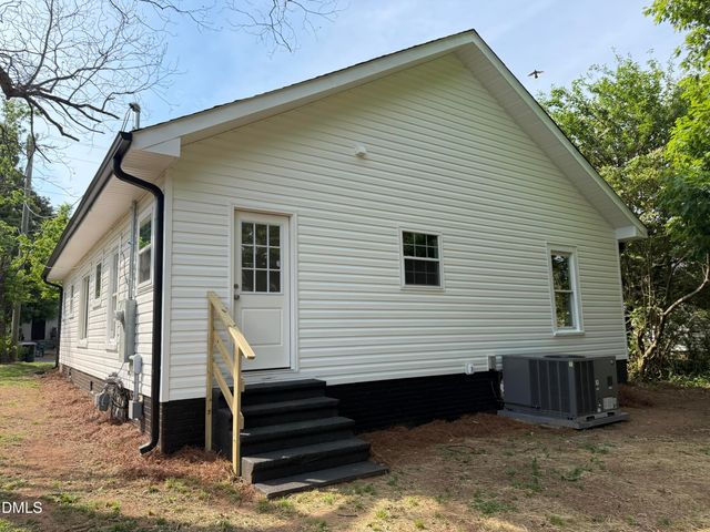 810 N Anthony Street, Burlington, NC 27217