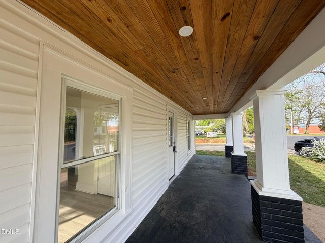 810 N Anthony Street, Burlington, NC 27217