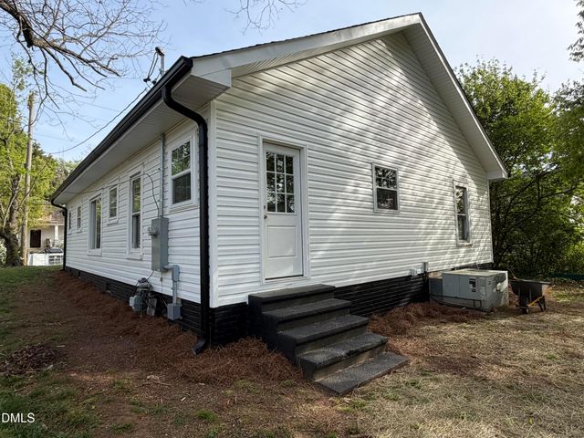 810 N Anthony Street, Burlington, NC 27217
