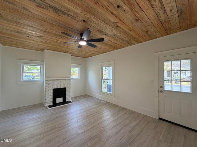 810 N Anthony Street, Burlington, NC 27217