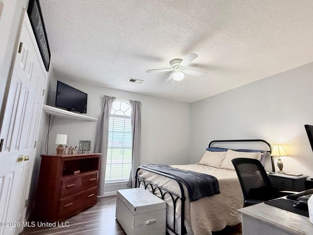 6761 Timber Point Circle, Horn Lake, MS 38637