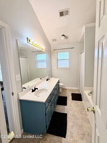 6761 Timber Point Circle, Horn Lake, MS 38637