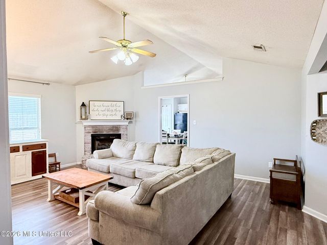 6761 Timber Point Circle, Horn Lake, MS 38637