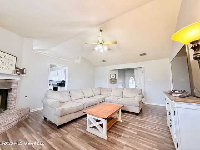 6761 Timber Point Circle, Horn Lake, MS 38637