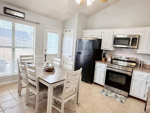 6761 Timber Point Circle, Horn Lake, MS 38637