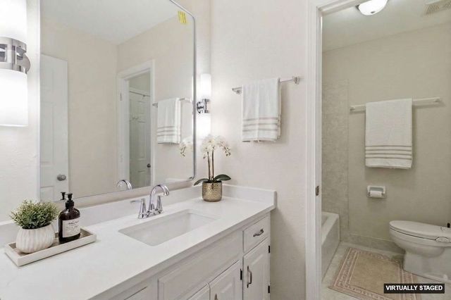 132 Academy Sq, Nashville, TN 37210