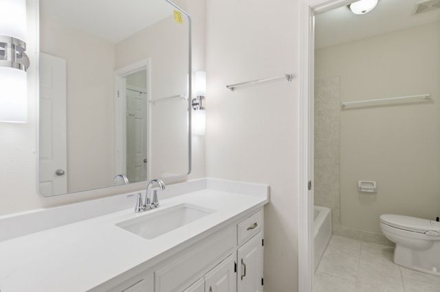 132 Academy Sq, Nashville, TN 37210