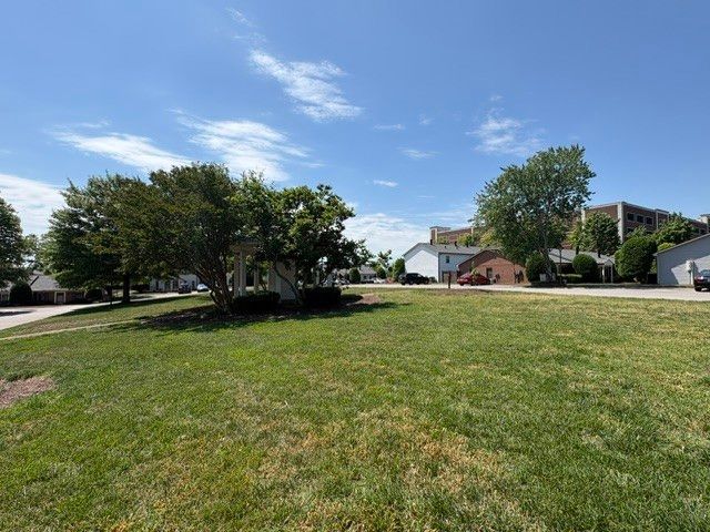 132 Academy Sq, Nashville, TN 37210