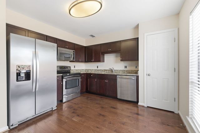 132 Academy Sq, Nashville, TN 37210