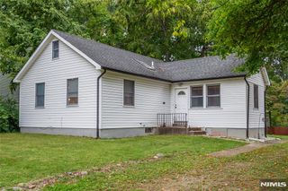 59 Voorhis Place, Ringwood, NJ 07456